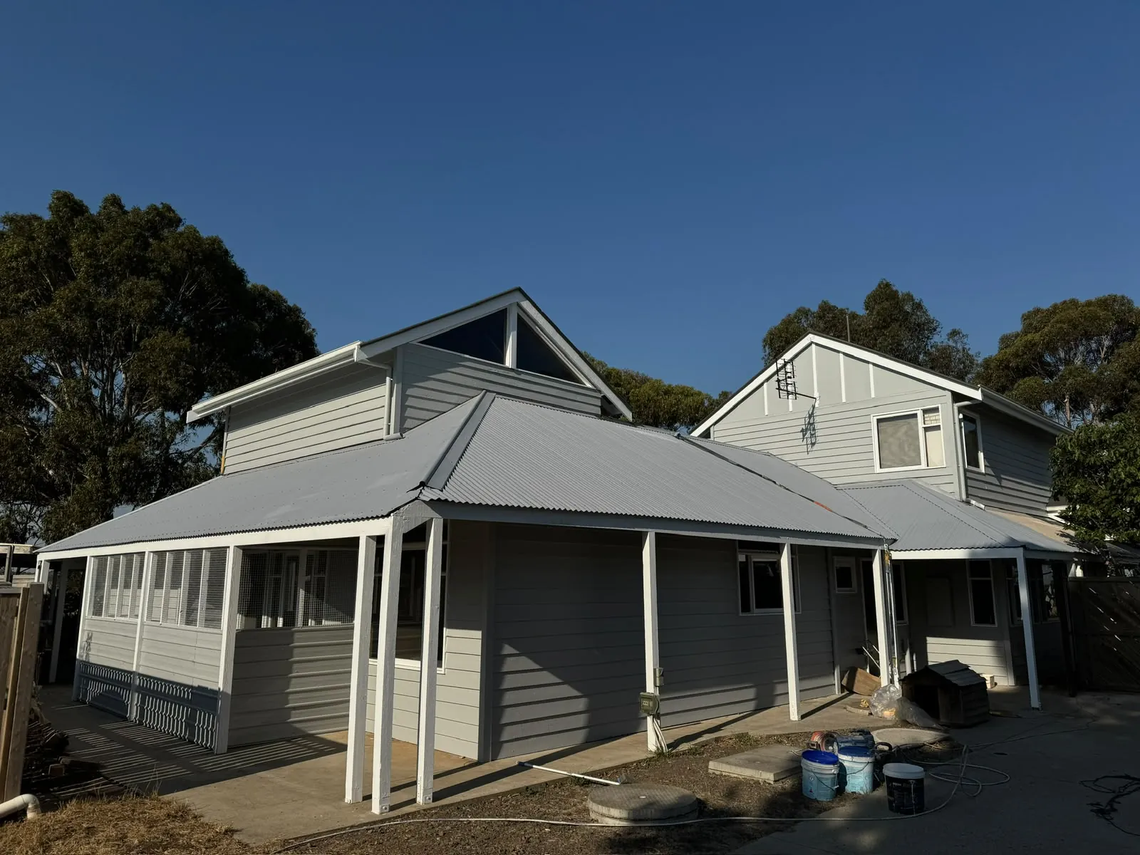 Weatherboard homes freshly repainted by All Aces Painters